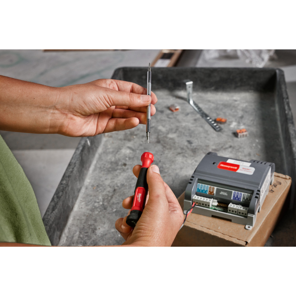 Uniwersalne wkrętaki - 4 in 1 Precision Multi-Bit Screwdriver